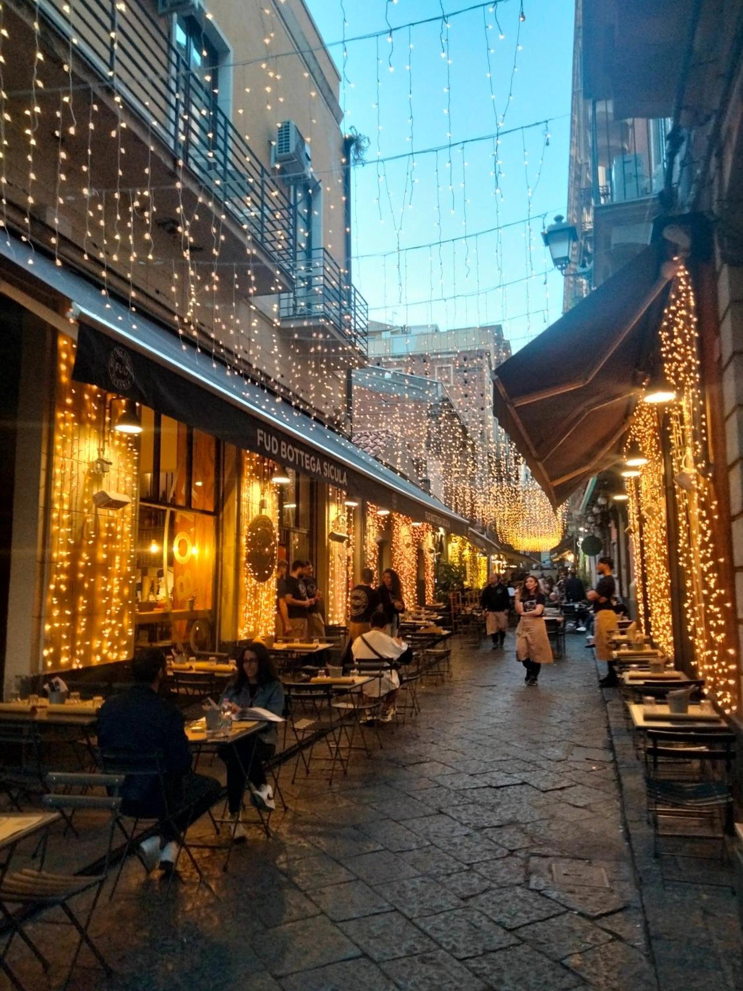 Etna Timeo Central Apartment In Baroque Building Catania-Fontanarossai nemzetközi repülőtér Kültér fotó